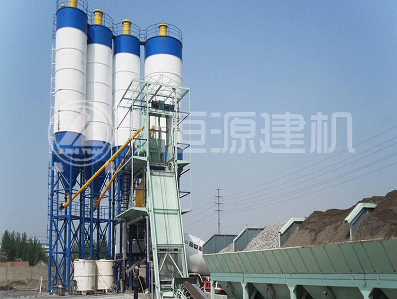 建一個(gè)混凝土攪拌站要投資多少錢？同型號(hào)攪拌站報(bào)價(jià)為何不同？