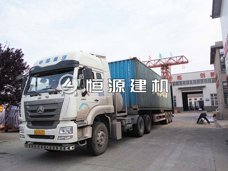 HZS75型混凝土攪拌站集裝箱裝車,發(fā)往俄羅斯